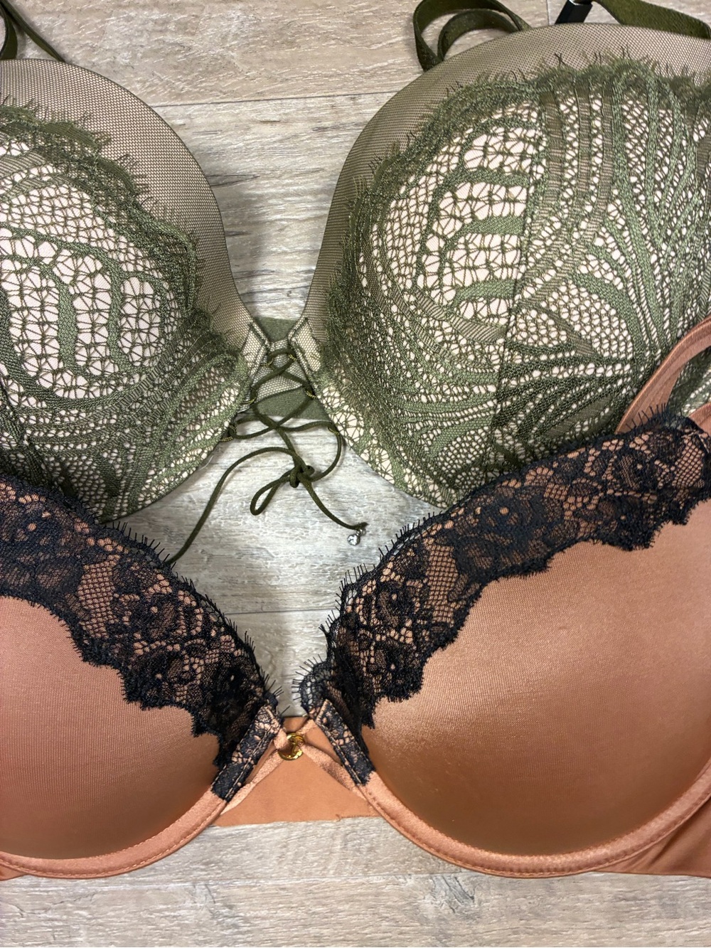 Victoria Secret 2 Satin Lace Underwired Push Up Bras - Picture 2 of 13